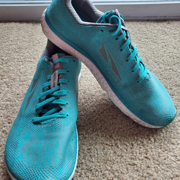 altra Shoes - Altra running / walking shoe